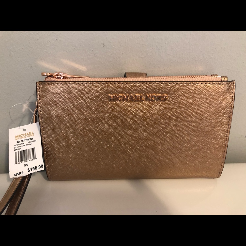 Michael Kors wristlet **RARE COLOR**